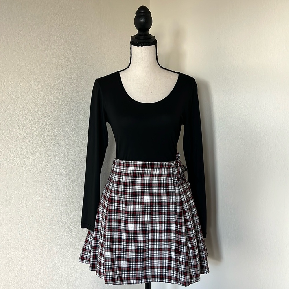 Vintage Express, Small wrap front skirt